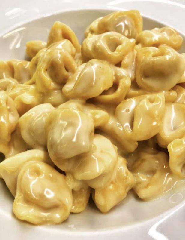 Tortellini alla panna, hand-closed that morning