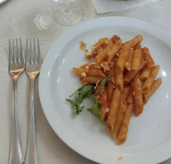 Penne al pomodoro, at the speed the room runs on